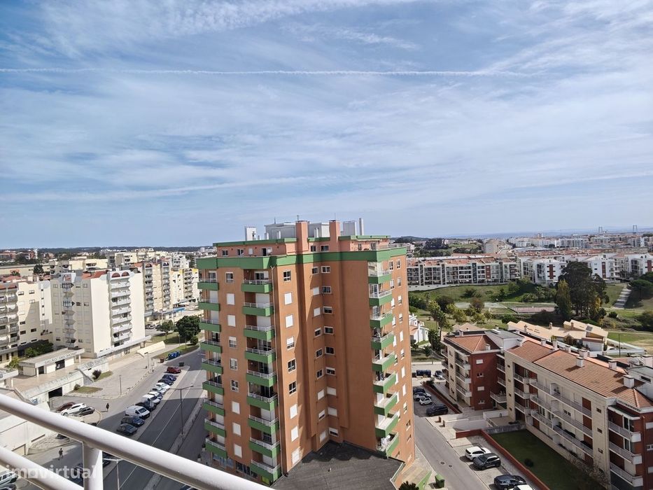 Apartamento com Excepcional Área e Localização - Buarcos