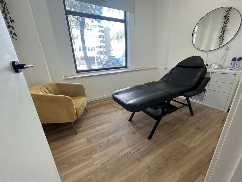 Aluguer de gabinete no centro de Almada