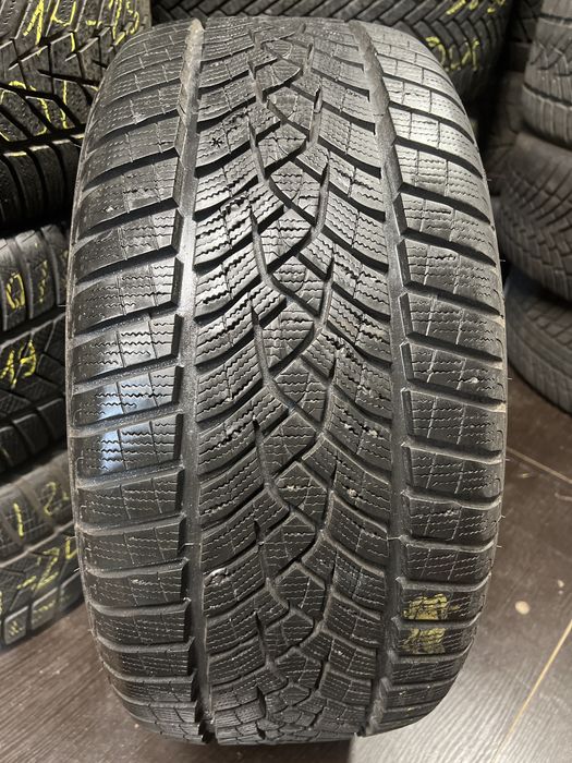 #Opona Goodyear UltraGrip Preformance 245/40/18 pojedynka