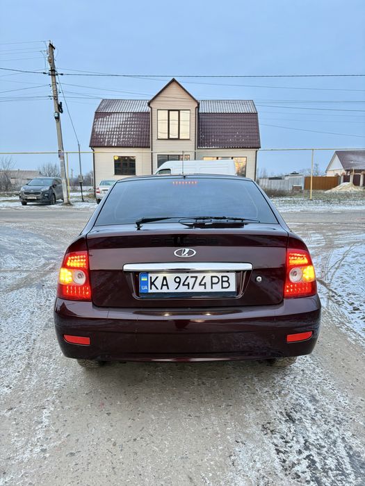 Lada Priora  2012 рік Ідеал