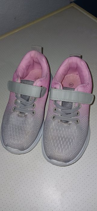 Кросівки для дівчинки