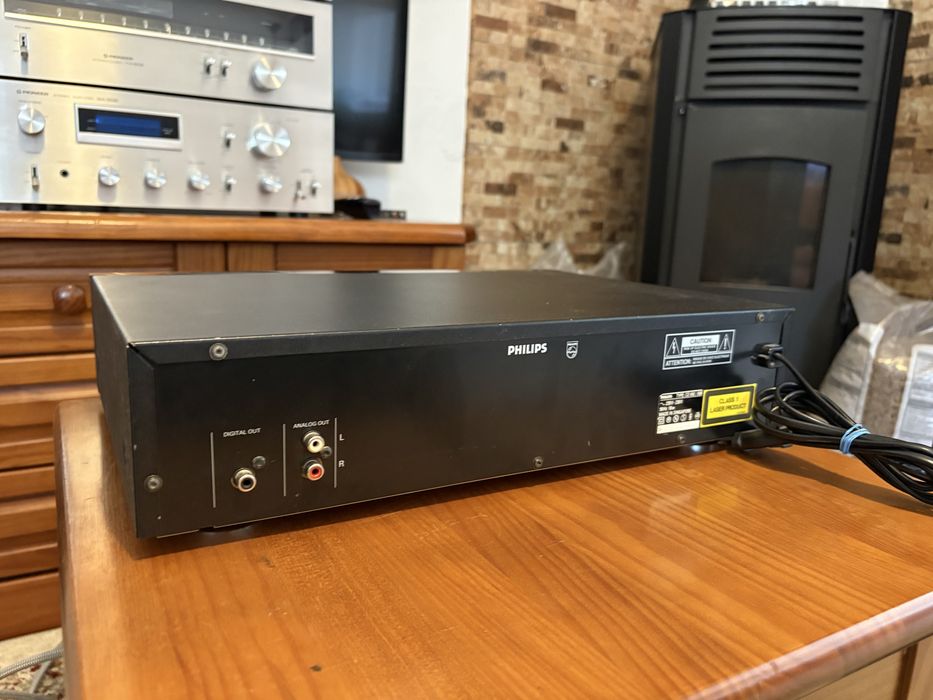 Leitor de CDs Philips CD 692