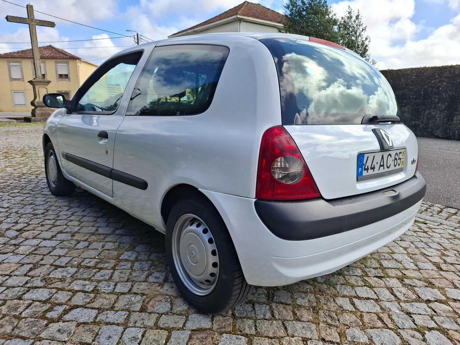 Renault Clio 1.5 dci Van Apenas 199 mil kms