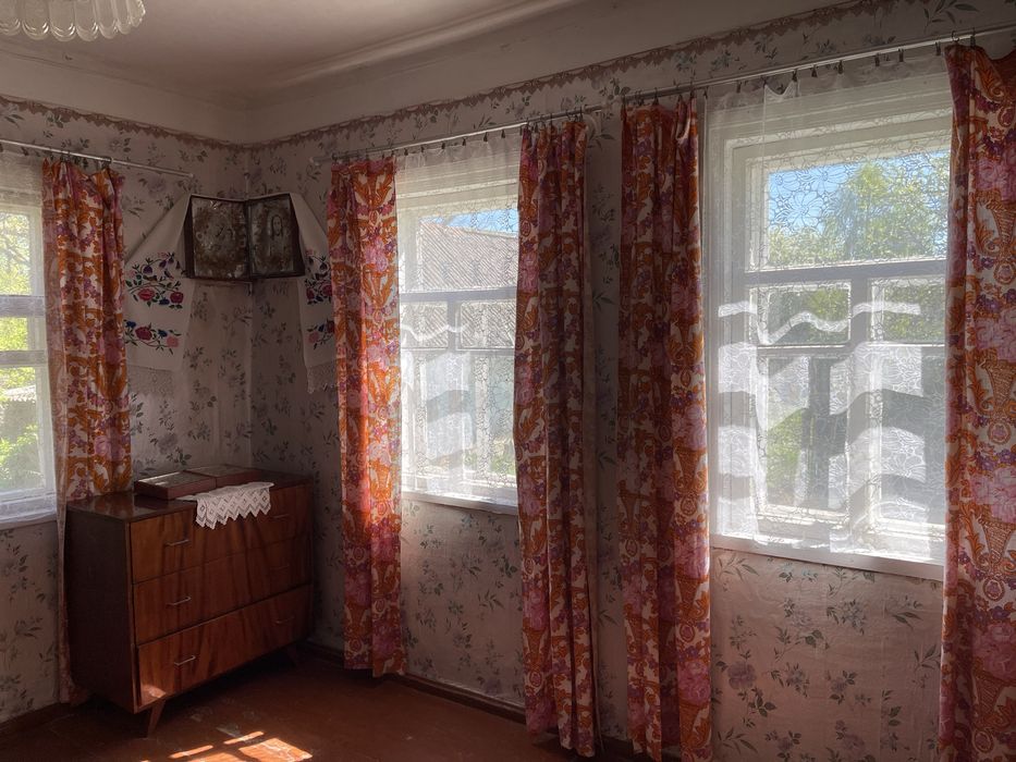 Продам затишний будинок.140 км. від Києва. 50 км. до Чернігова