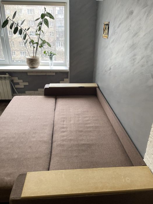 Продам диван Фаворит