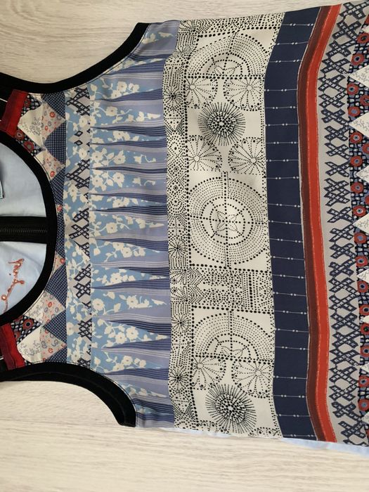 Koszulka damska na ramiączkach Desigual