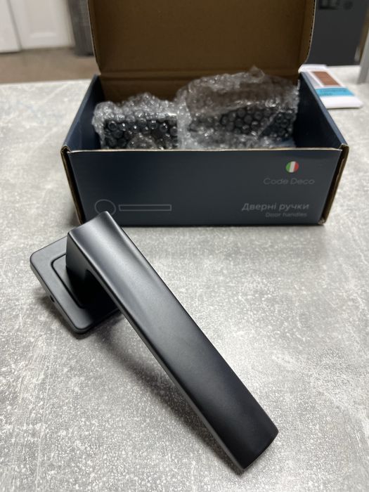 Ручки дверні Фурнітура є опт безкоштовна доставка від 5 штук