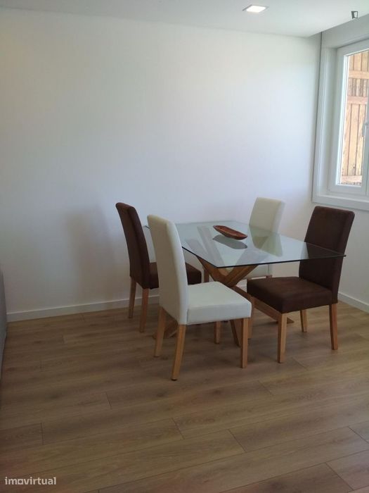 Apartamento com 2 quartos - localizado em Sé de Braga e São Lázaro...