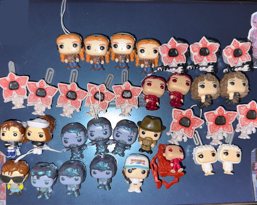 Фігурки Kinder Joy