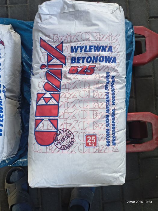 Wylewka betonowa B25,,,8 worków