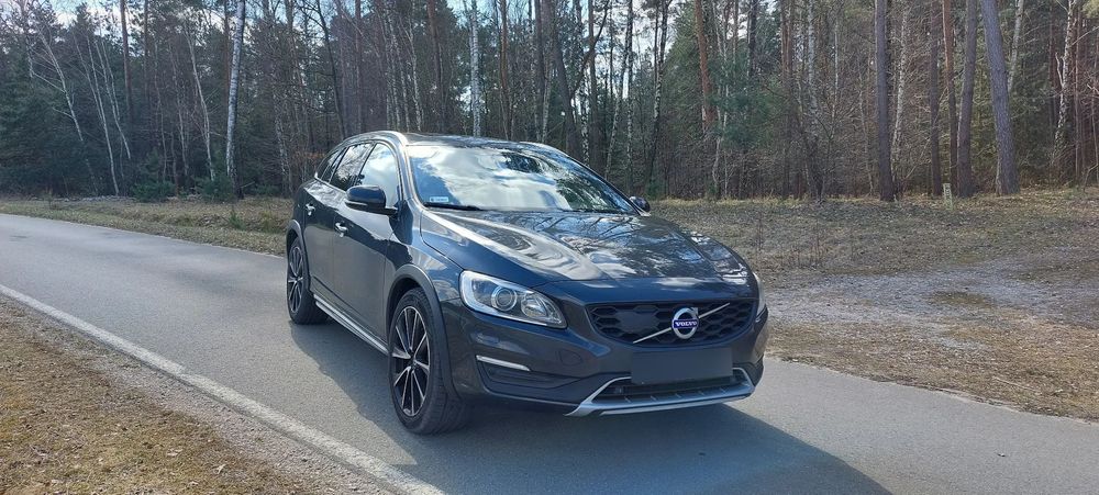 Volvo V60 Cross Country Volvo V60 Cross Country D4 Summum
