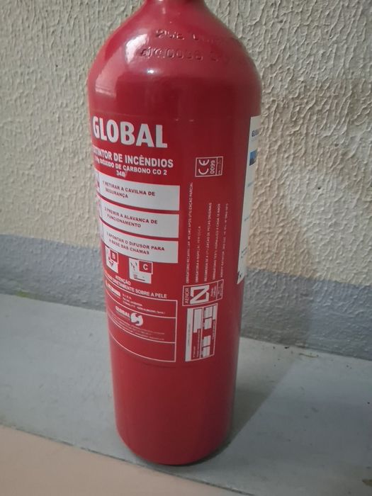 Extintor  CO₂ 2Kg - Selado e Expirado