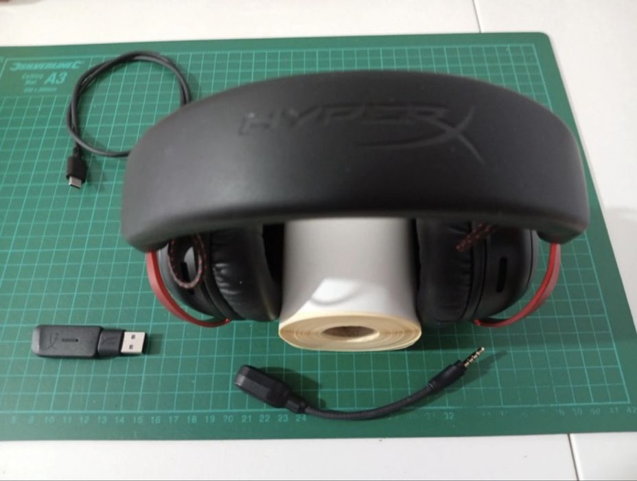 HyperX Cloud III Wireless Gaming Headset - NEW478179664824248321