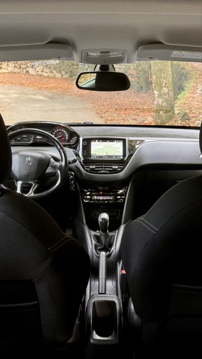 Peugeot 208 PureTech Allure 110cv