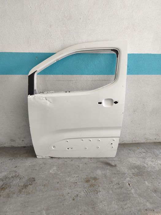 Porta frente esquerda PLATAFORMA K9 – CITROËN / PEUGEOT / OPEL / TOYOTA