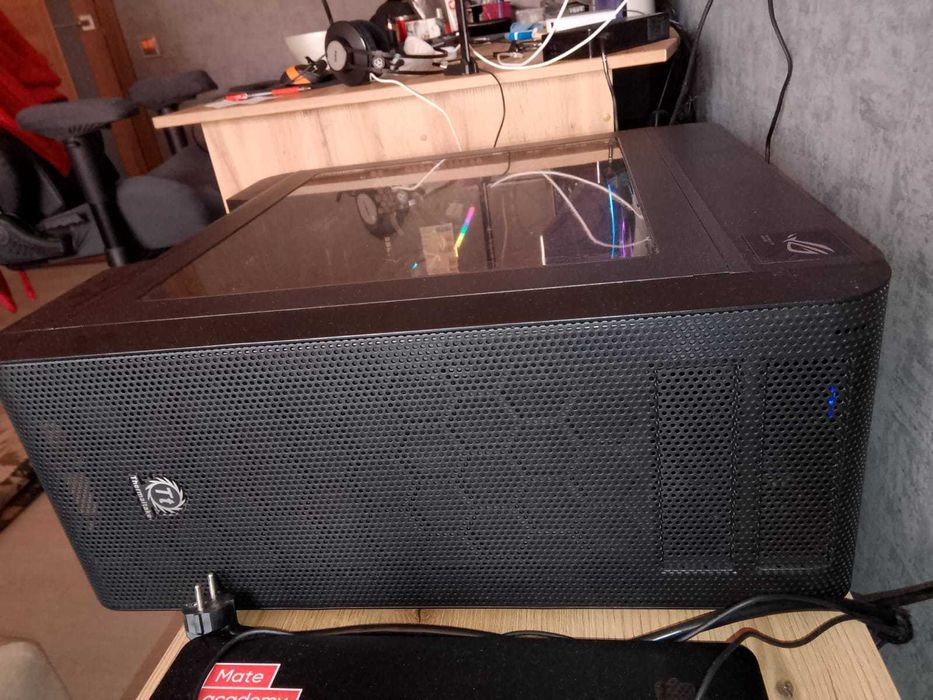 Корпус Thermaltake Core V71 Black E-ATX Full-Tower (без кулерів)