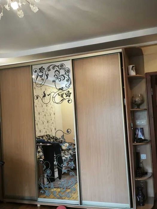 Продається 2-кімнатна кв, центр Шевченківського району (213-373-556)