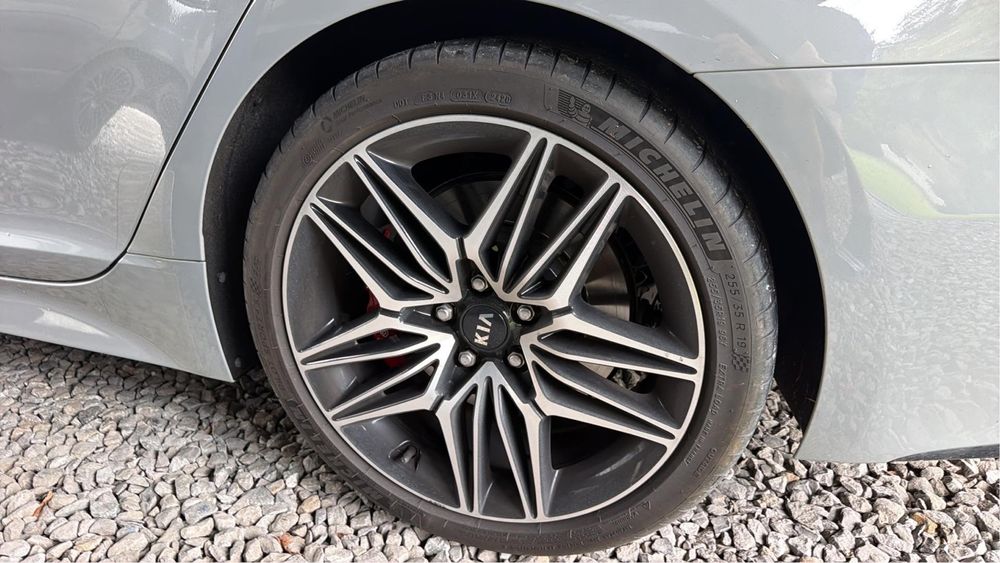 Koła letnie kia stinger 19” 5x114.3 felgi stinger