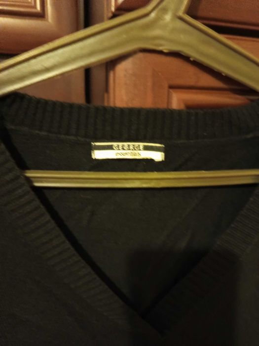 damski sweterek czarny