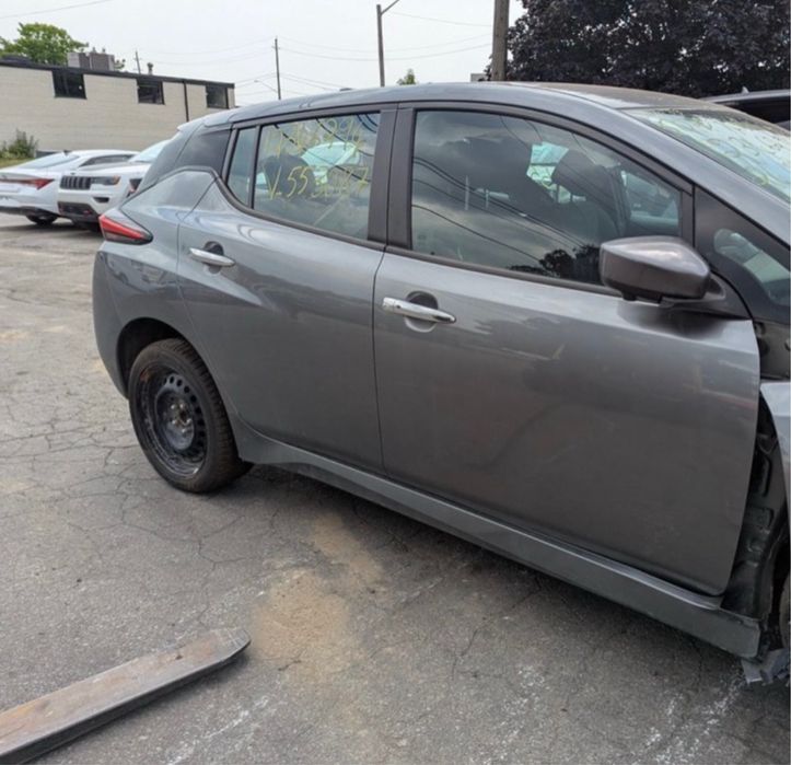 Nissan leaf 2023 62