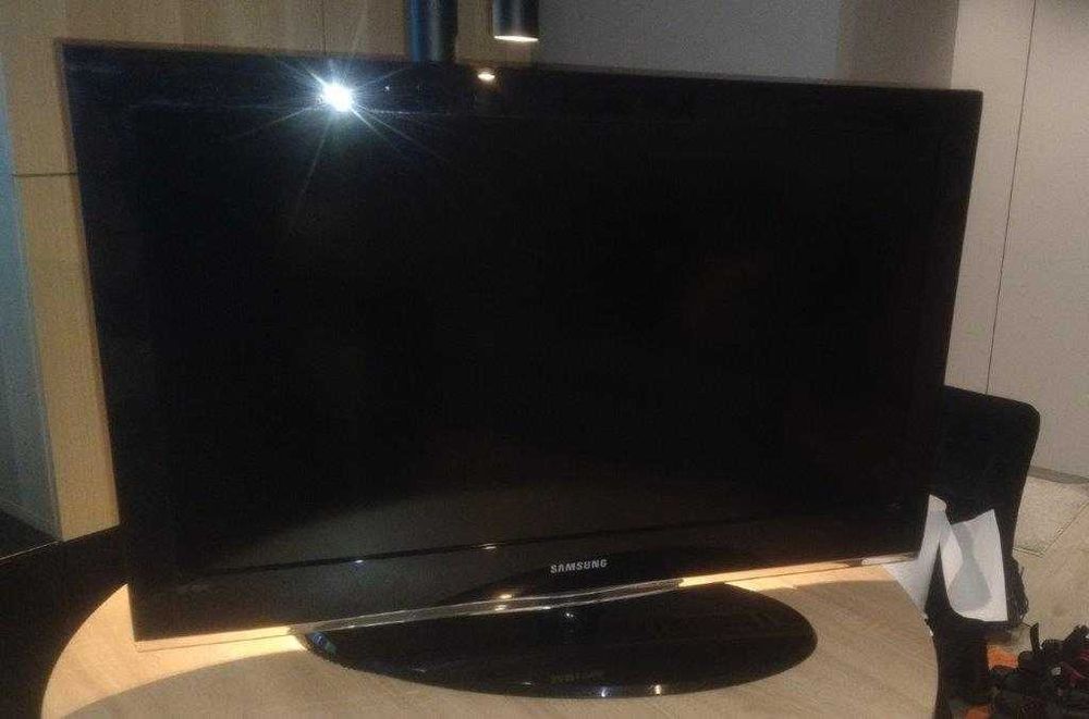 Telewizor LCD 37" Samsung LE37