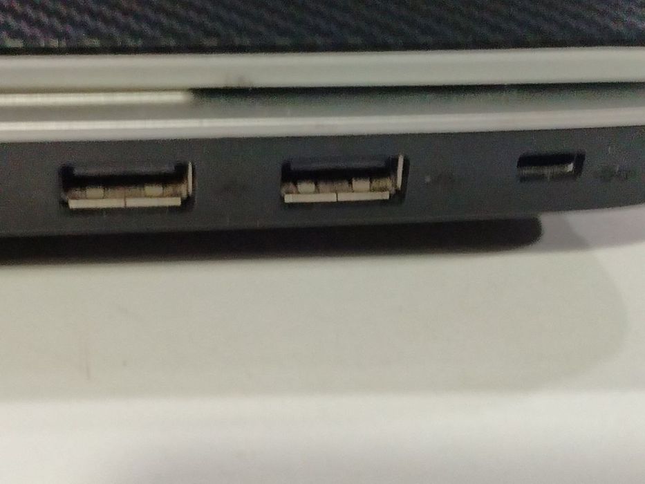 Samsung NP - Q530 2010 року