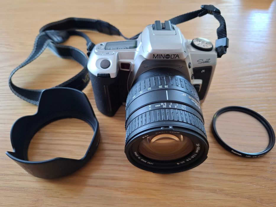 Aparat fotograficzny MINOLTA SIGMA