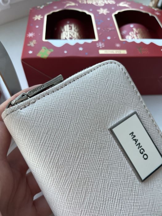 Гаманець жіночий кремовий Mango