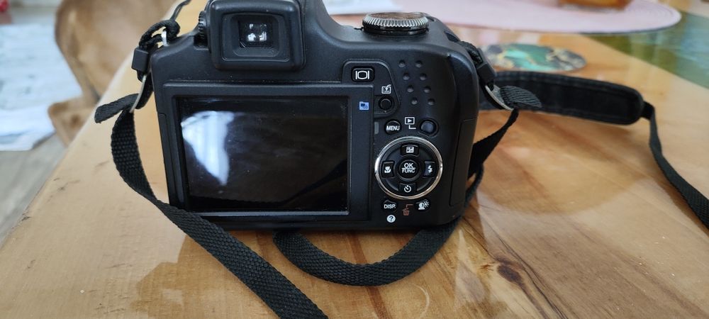 Aparat Olympus SP- 590uz