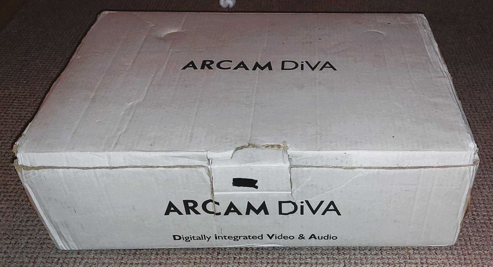 Odtwarzacz DVD / SACD multichannel 5.1/ CD Arcam DiVA DV137 Audiophile