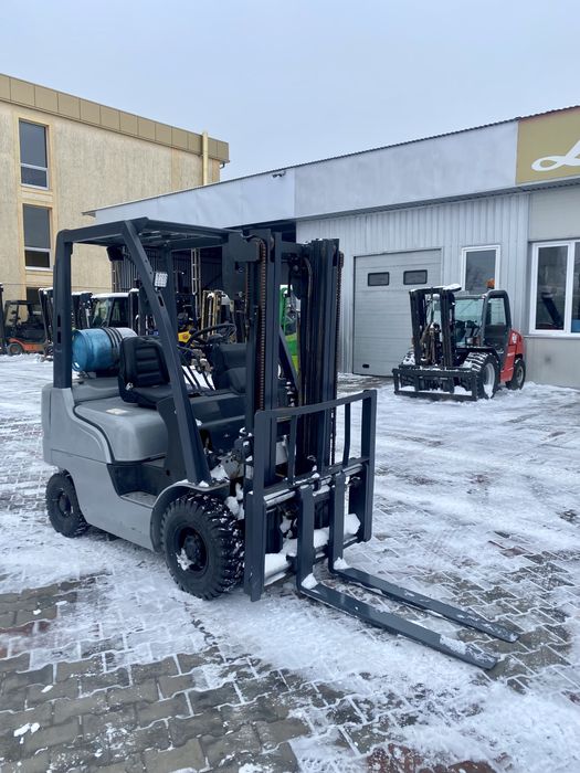 Навантажувач Nissan 15g газовий 2008р., 1.5т., 3м.