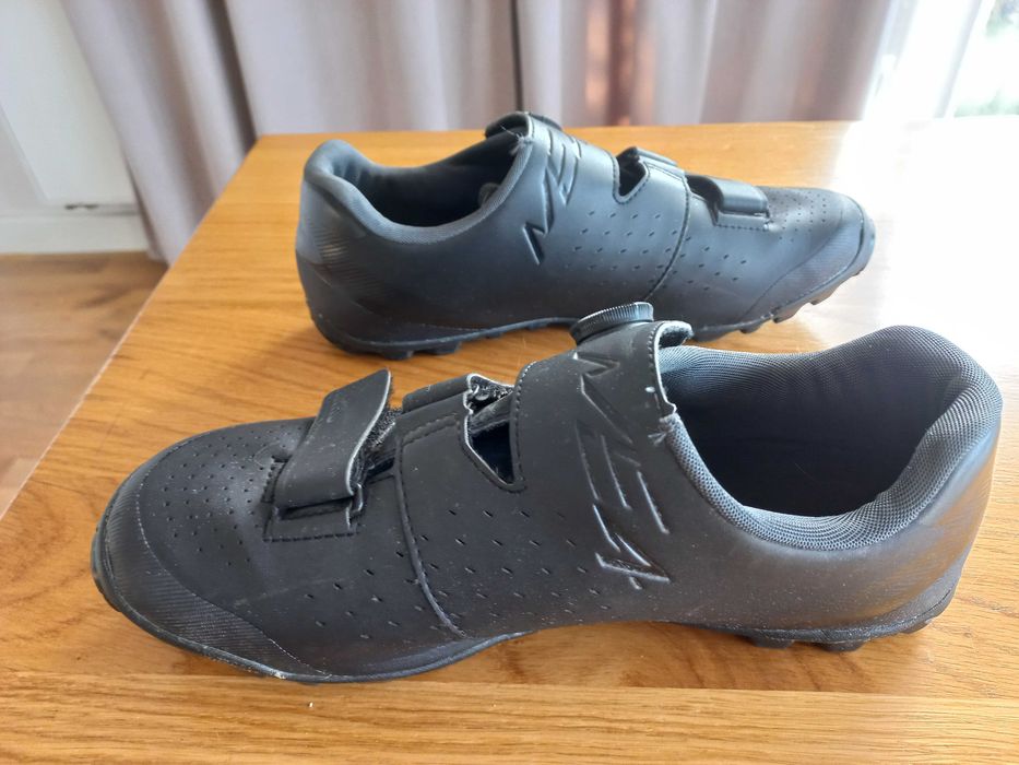 Buty rowerowe Shimano ME4 rozm. 43