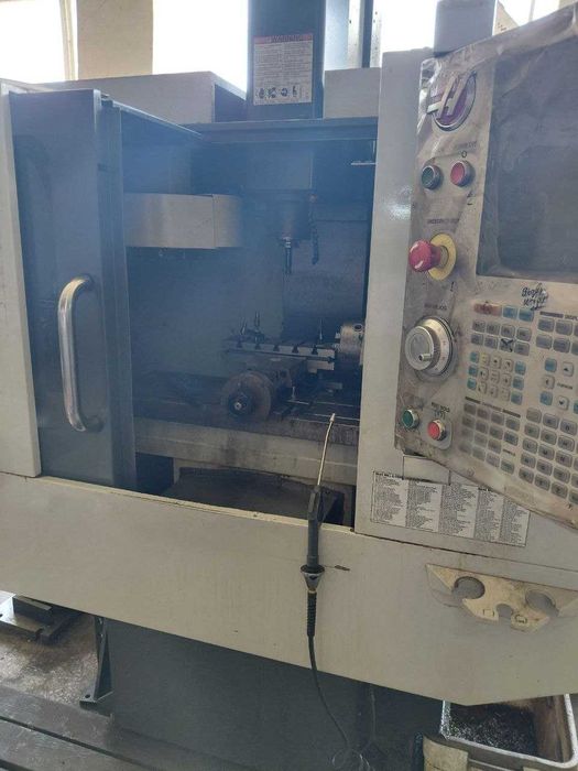 Вертикальний фрезерний обробний центр з ЧПК HAAS MINI MILL 2