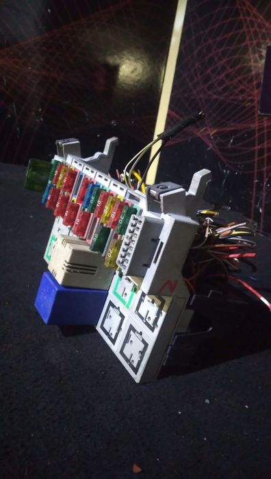 Caixa De Fusíveis Opel Corsa B (S93)