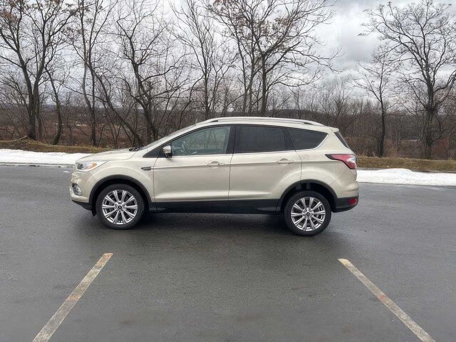 Ford Escape Titanium      2018