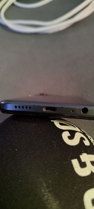 Техно спарк 8с 7/128гб в хорошому стані