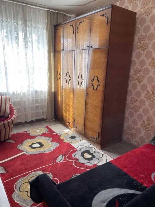 Сдаётся 3-комнатная квартира в районе Химик