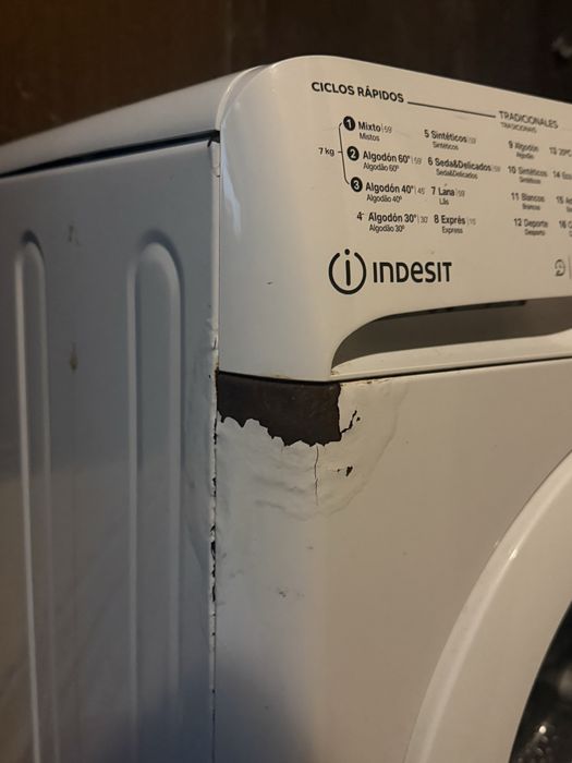 Máquina de lavar Indesit de 7kg (1200rpm)