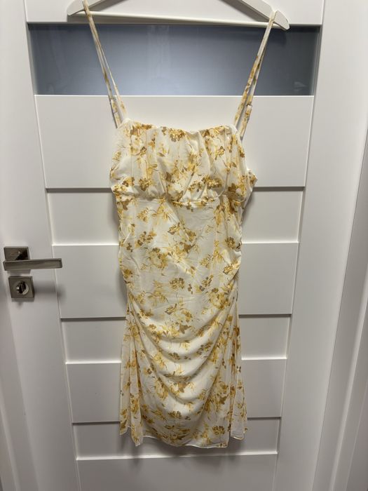 Sukienka damska w kwiaty