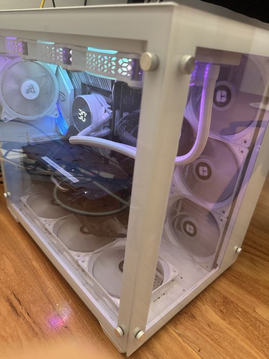 Pc gamer com i5 10600k e rtx 1660