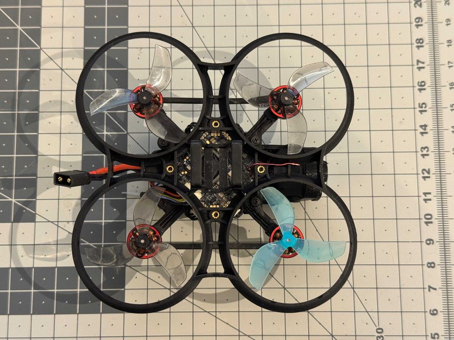 Dron betaFPV Pavo Pico ELRS, duży zestaw, baterie, ramy, silnik filtry