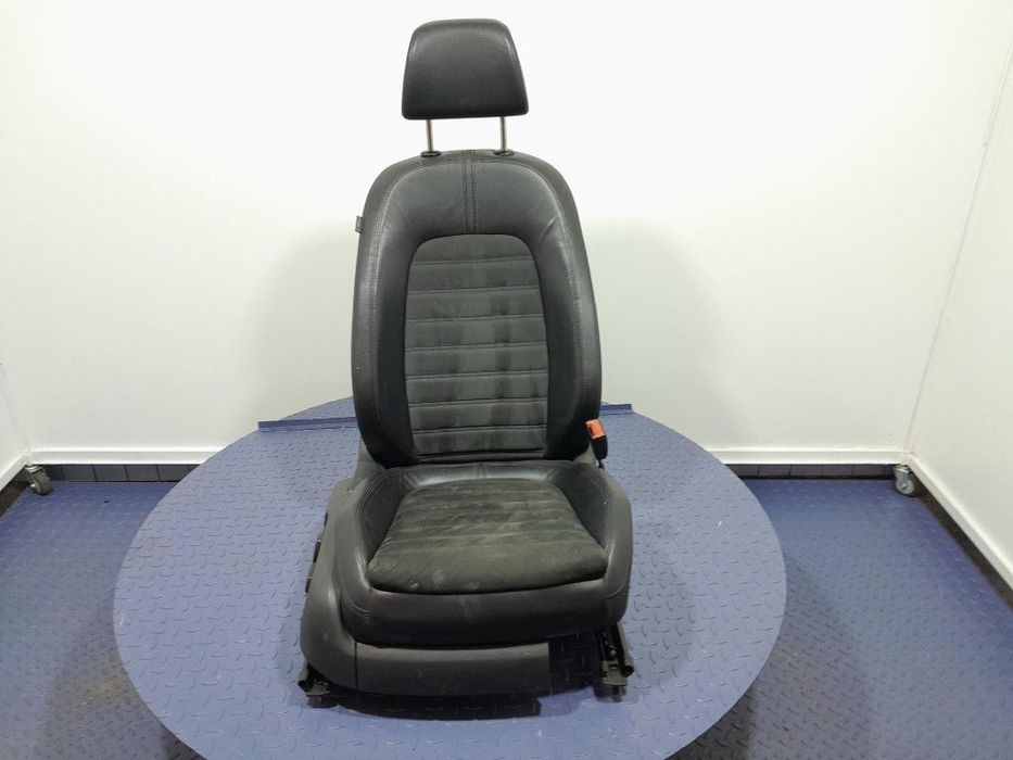 VW PASSAT B6 SEDAN LIFT FOTEL PASAŻERA PRAWY PRZÓD SKÓRA EU