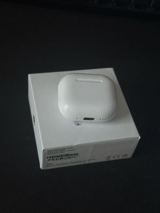 sluchawki airpods 4 ANC uzywane