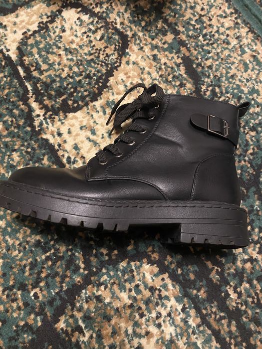 Жіночі демисезонні чоботи