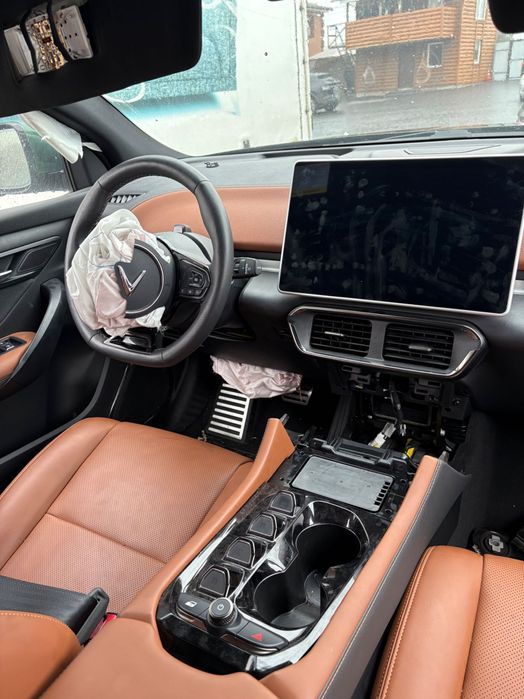 Vinfas VF8 2023 електроавтомобіль