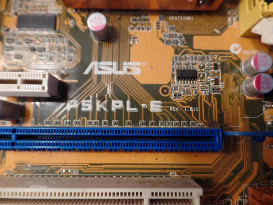 Board Asus P5KPL-E mais 2 memórias Ram (892)