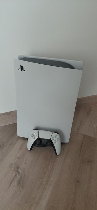 PlayStayion 5 825 Gb wersja z napędem