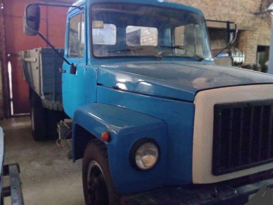 ГАЗ 3307 бортовой