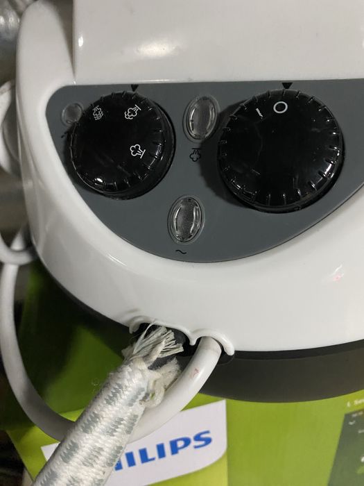 Żelazko stacja parowa Russell Hobbs