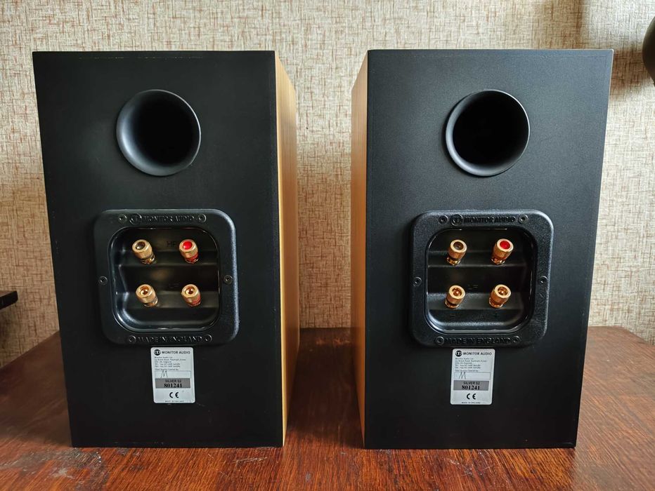 Dynaudio DM 2/7 Bowers Wilkins 685 Monitor Audio Silver S2 Arcam Alto